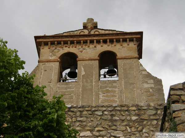 photo de clocher rajouté sur l'église romane
