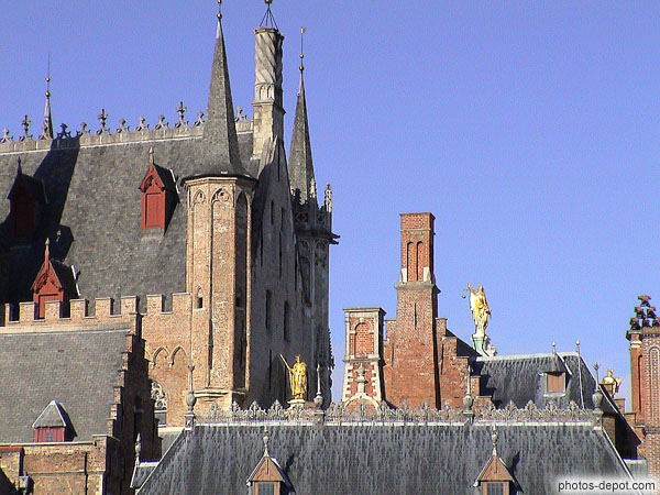 Tourelles de l'hôtel de ville