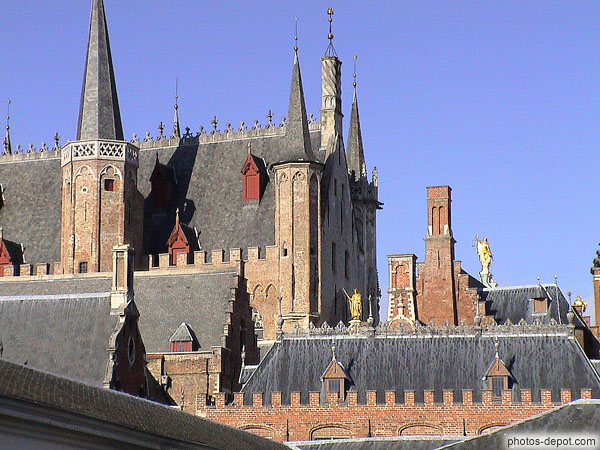 Tourelles de l'hôtel de ville