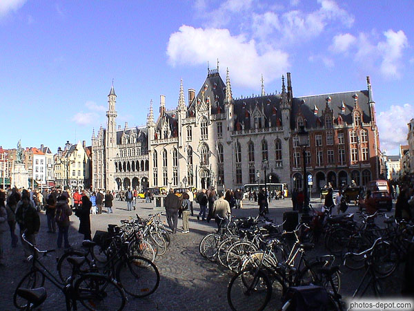 Vélos poste & administration provinciale neogothiques grand place