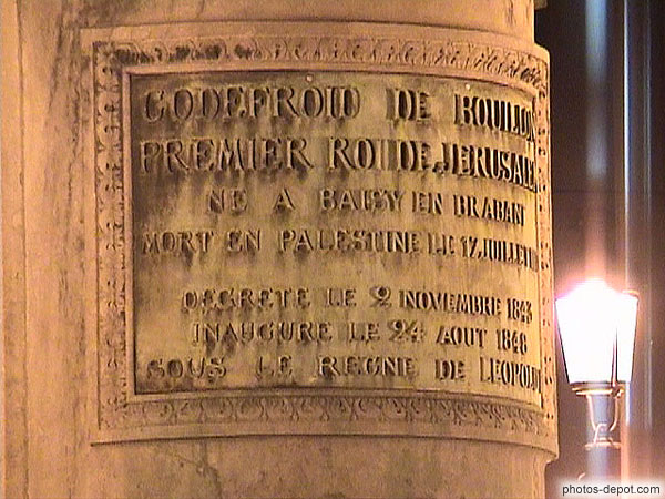 photo d'inscriptions statue Godefroi de Bouillon