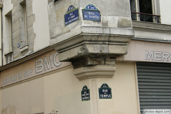 photo de rue du Temple, rue Ste Croix de la Bretonnerie