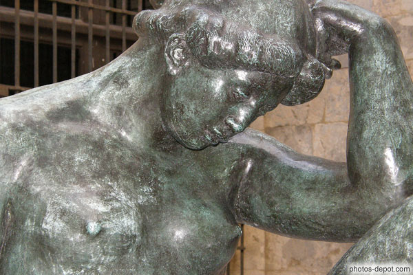 photo de détail visage femme ronde de Maillol