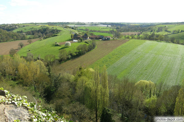 photo de vue de la plaine depuis le calvaire
