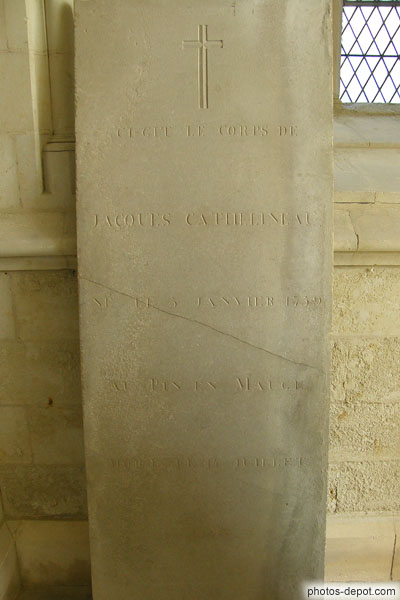 photo de pierre tombale de Jacques Cathelineau mort en 1793