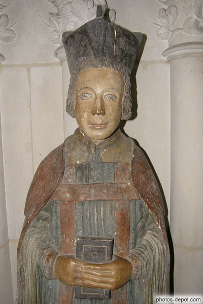 photo de Saint Yves et livre des lois, bois polychrome