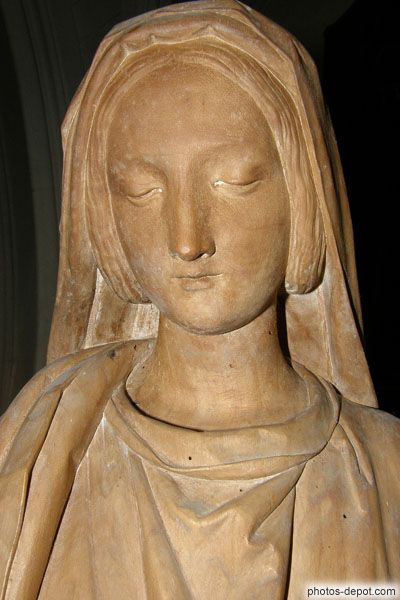 photo de Visage de Vierge sculptée dans bois de tilleul