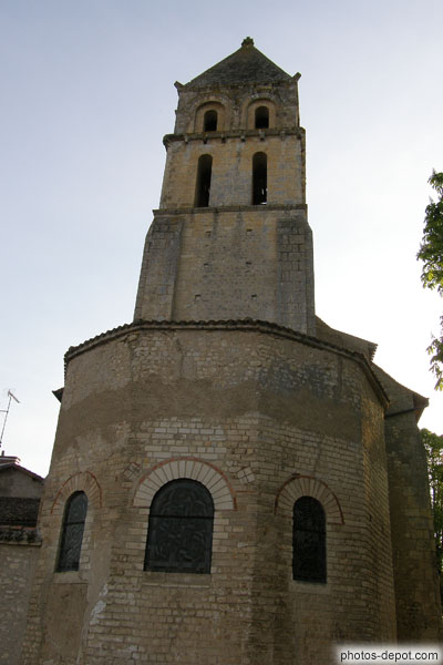 photo de Chevet et clocher de l'église St Gervais St Protais