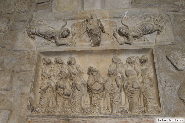 photo de Tableautin de la passion : l'Ascension, Christ et anges surmontant la Vierge entourée des Apôtres