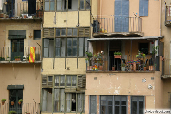 photo de Vieux balcons