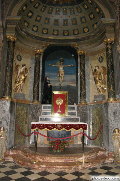 photo d'Autel de la Chapelle des Saintes Epines