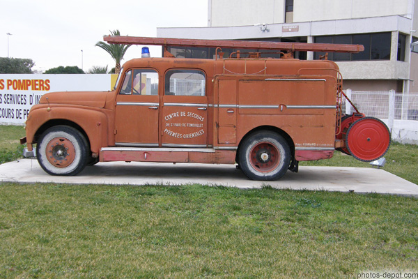 photo de Vieux camion de Pompiers
