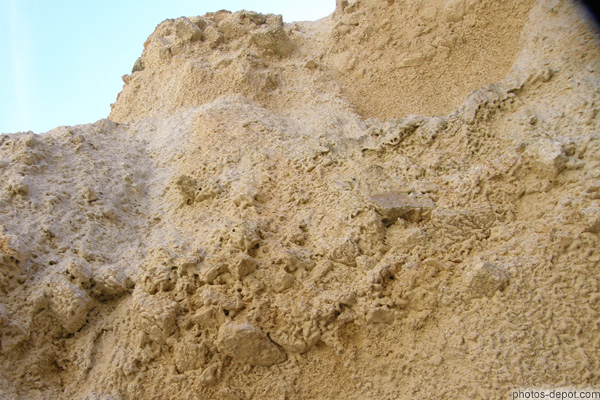 photo de sable et argile sont facilemnt entrainés par les pluies