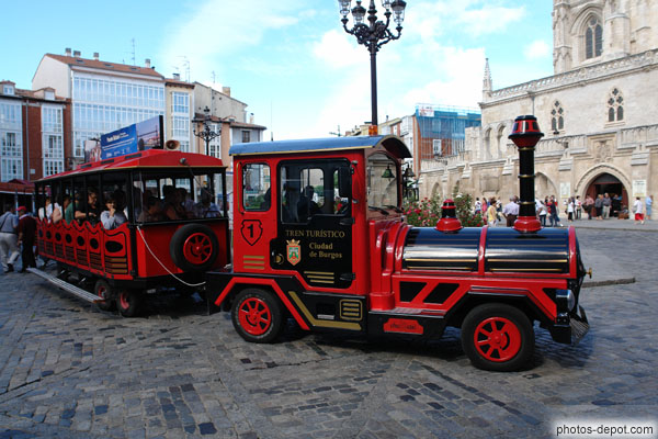 photo de locomotive du petit train touristique
