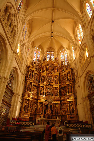 photo de Retable du maître-autel dédié à la Vierge Santa Maria la Mayor, réalisée en argent par Cristobal de Valladoid