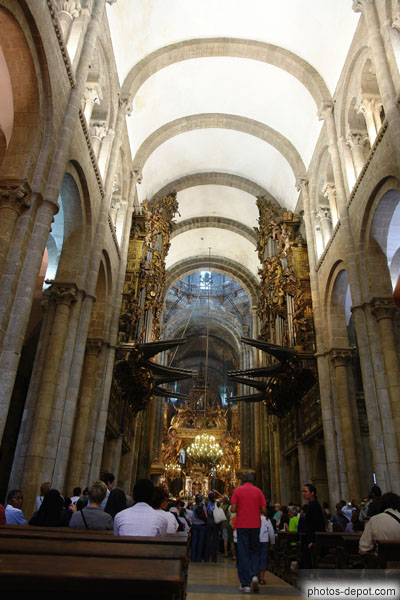 photo de Vue de la nef et des orgues
