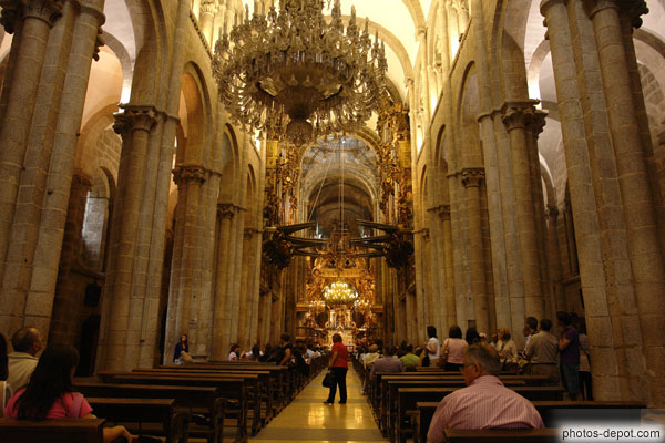 photo de Nef et orgues de la cathédrale