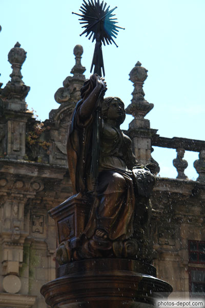 photo de statue de bronze