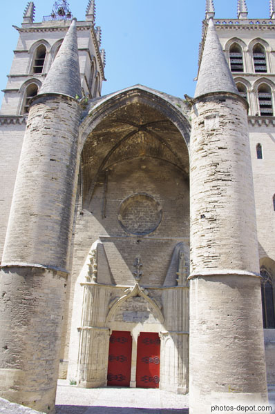 photo d'entrée Cathédrale St Pierre