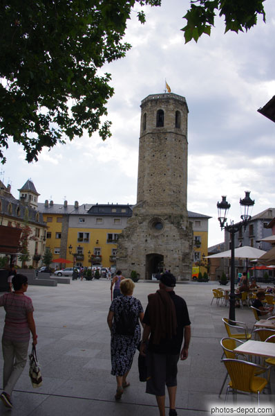photo d'Ancienne tour clocher de l'église Notre-Dame