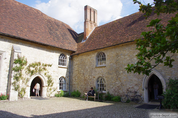 photo de cour intérieure du manoir