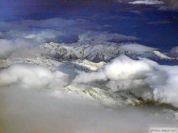 photo d'Alpes dans les nuages