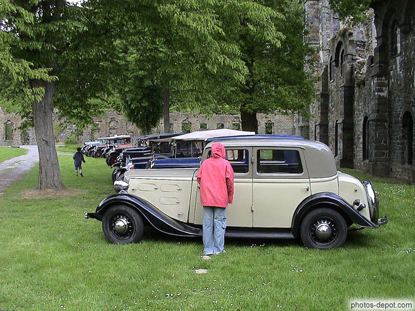 Recollection de voitures anciennes Belgique, Abbaye de Villers, Photo 2004