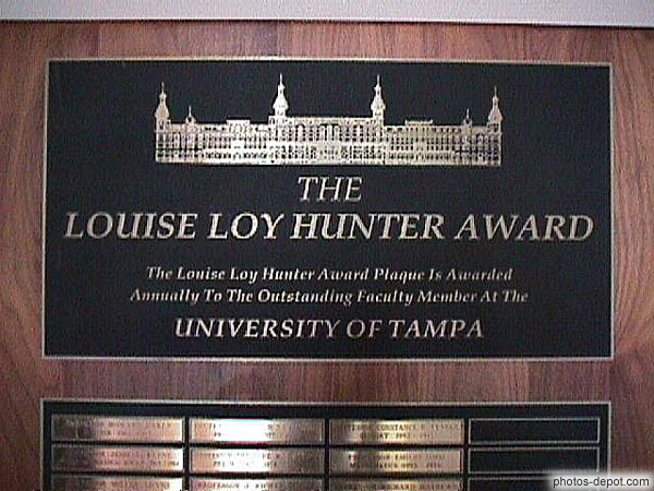 photo de the louise Loy Hunter Award