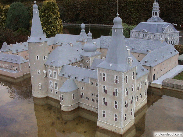 photo de Pays-bas, Hoensbroek, chateau style renaissance de la region mosane , XVIIe