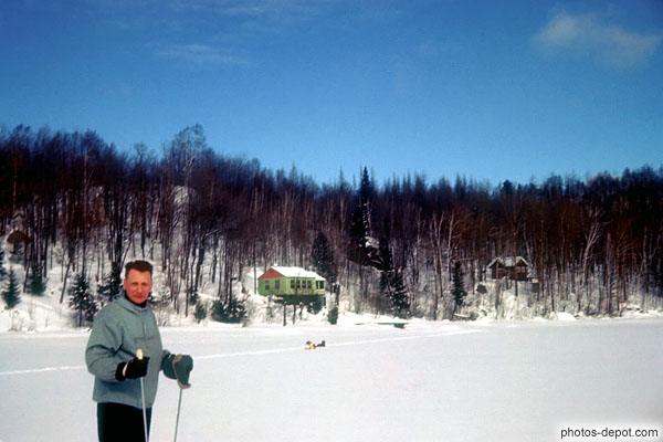 photo de sur le lac en ski