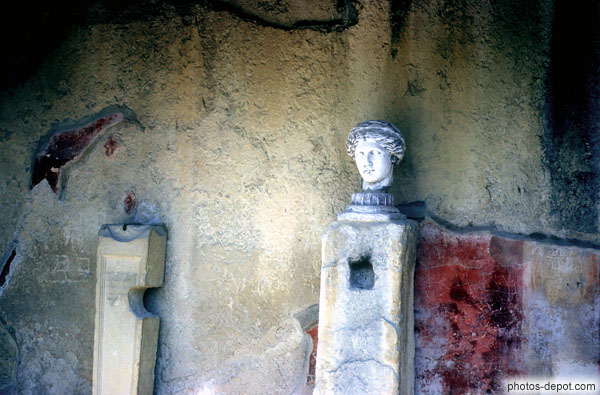 Tête d'Apollon en marbre, du IIème siècle, Vaison la Romaine