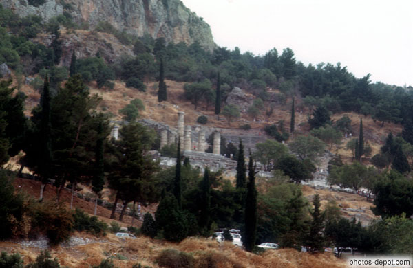 photo de ruine de temple dans la montagne