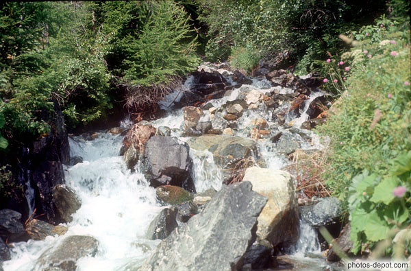 Ruisseau à Ayer Val Anniviers
