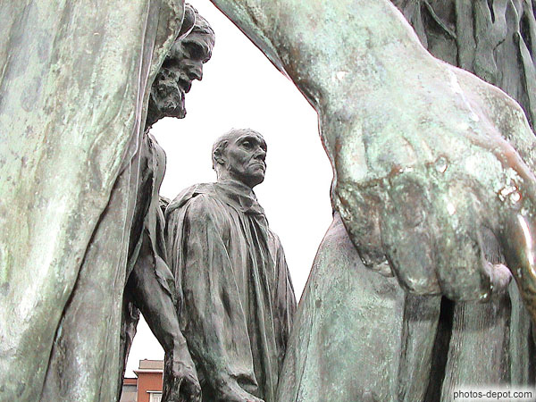 photo de Statue les bourgeois de Calais, Rodin