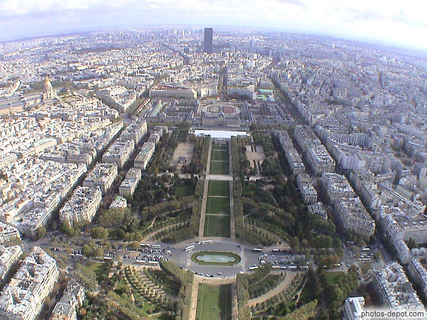 photo de Champ de Mars et Ecole militaire vue de la tour Eiffel