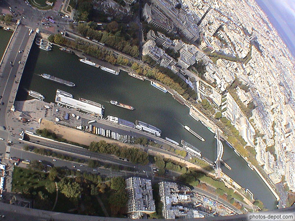 La Seine et ses péniches