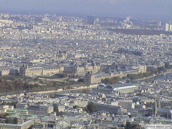 Le Louvre vue de la tour Eiffel