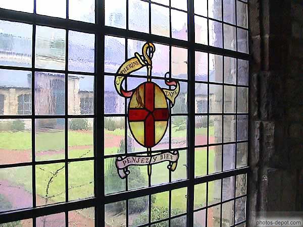 photo de Blason Catherine Taye Pensez y bien