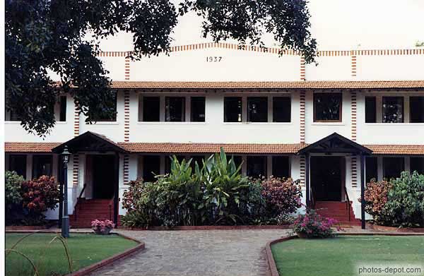 Batiment colonial 1937