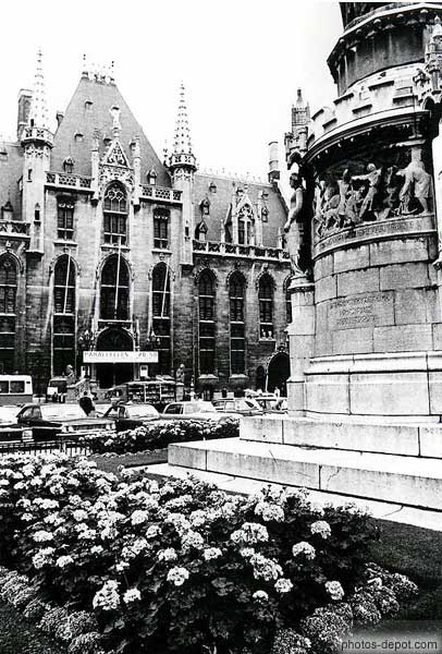 Exposition Parallellen 20 50 en 1971