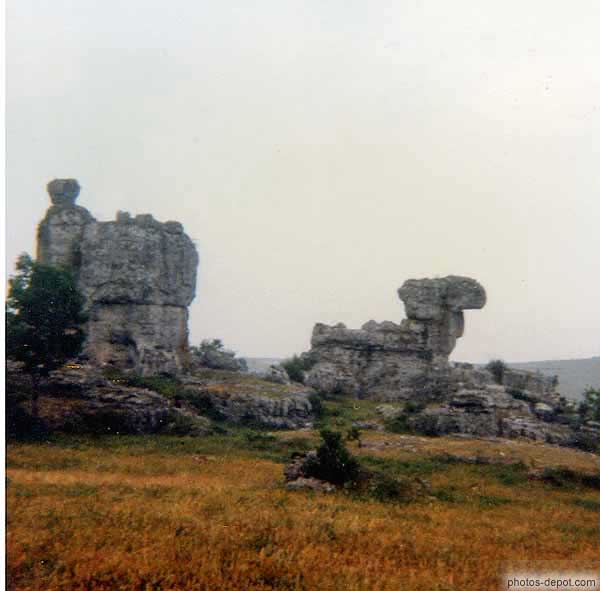 photo de roches aux formes surprenantes