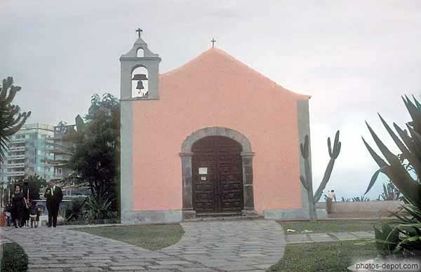 photo de chapelle rose