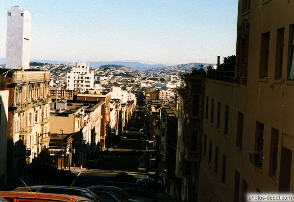 Les rues sont toutes droites dans la ville