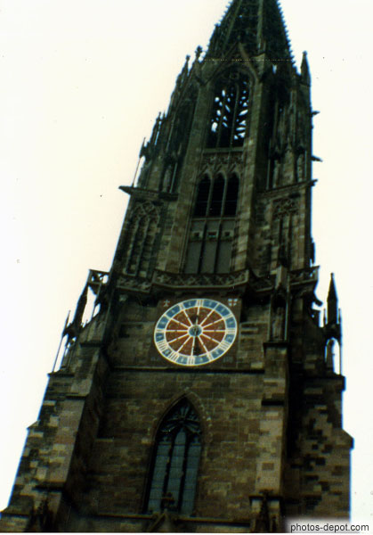 photo de tour clocher de la place st-Marc
