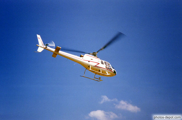 photo d'hélicoptère en l'air