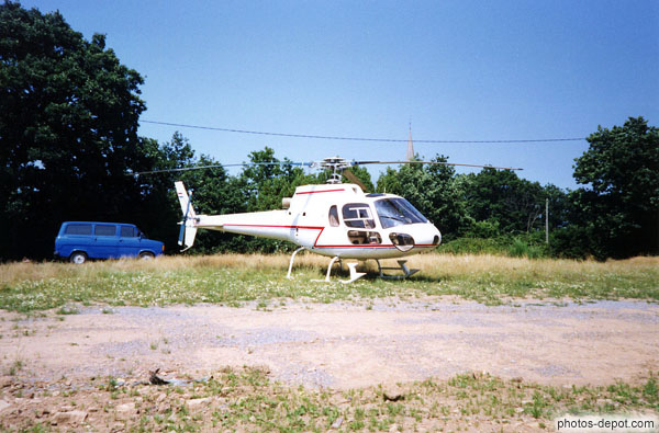 photo d'hélicoptère posé
