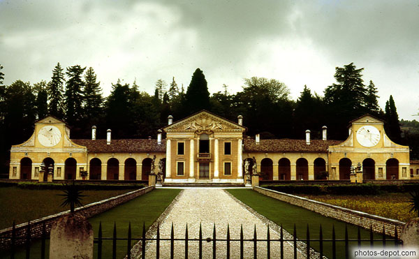 photo de Villa Barbaro (Maser) de style Palladienne, construite en 1555