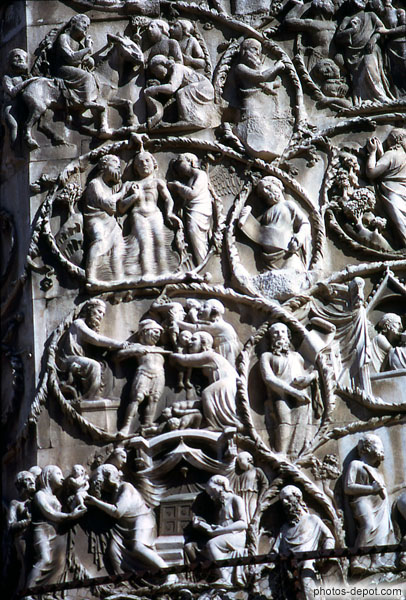 photo de DÃ©tail scÃ¨nes bibliques Bas Relief CathÃ©drale Duomo