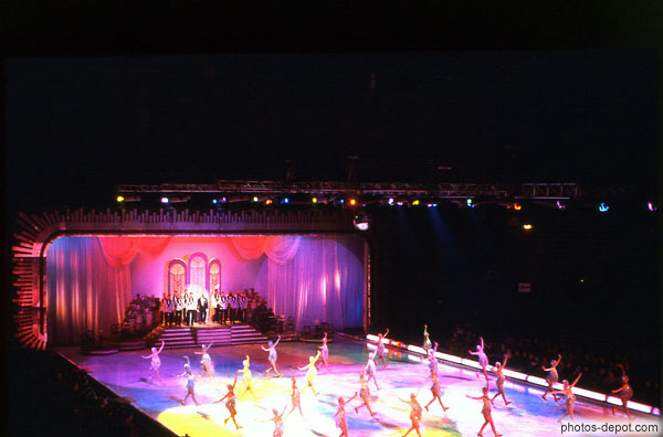 photo de spectacle de danse sur glace