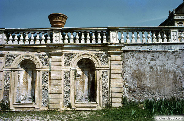 photo de sousbassement terrasse villa Doria Pamphili